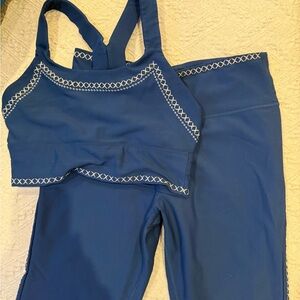 SOUL Activewear Set with White Stitching